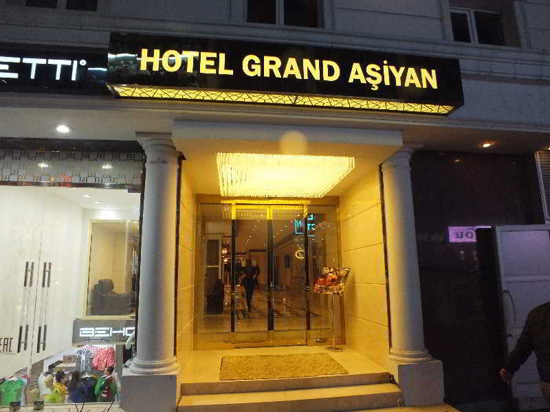 グランド アシヤン ホテル イスタンブール エクステリア 写真